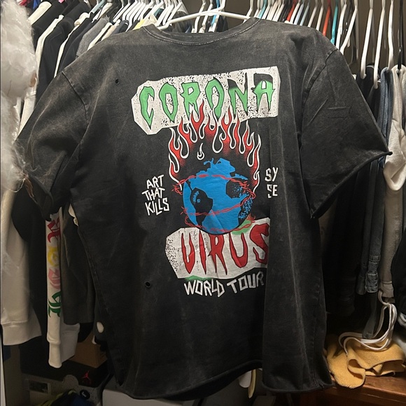 Gallery Dept Gray Graphic - Picture 2 of 5